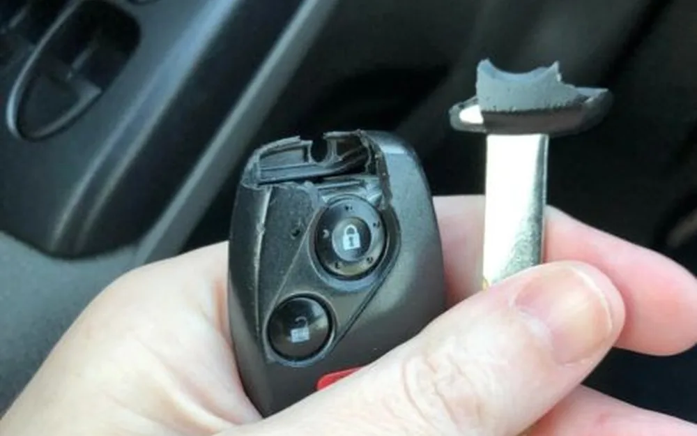 Llaves rotas dentro de la cerradura